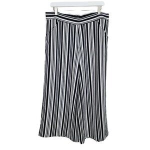 Max Studio Sz Large Wide Leg Crop Pants Black White Stripes Elastic Waist EUC